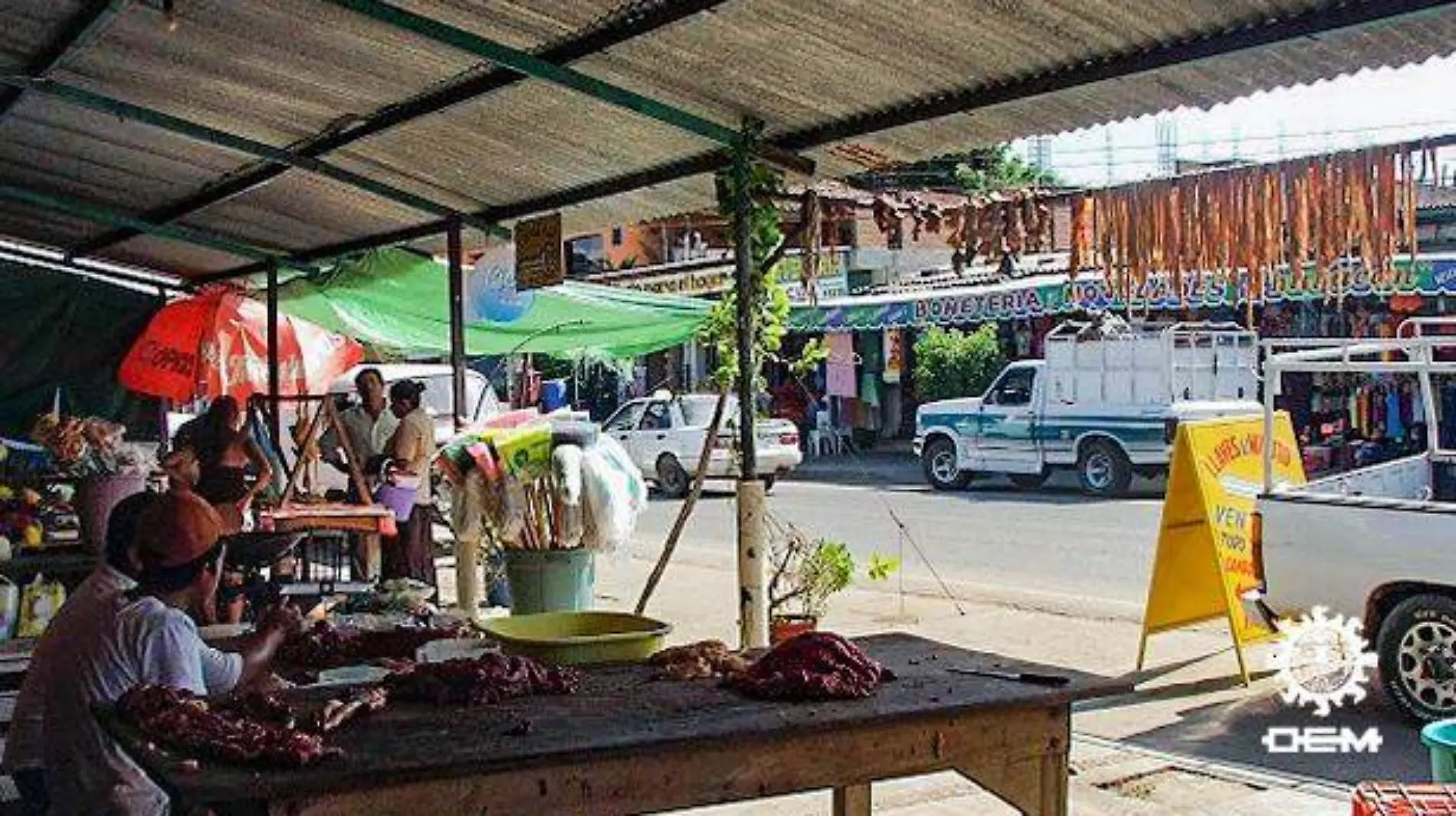 Costa Chica - Venden carne insalubre en mercado de Cuajinicuilapa